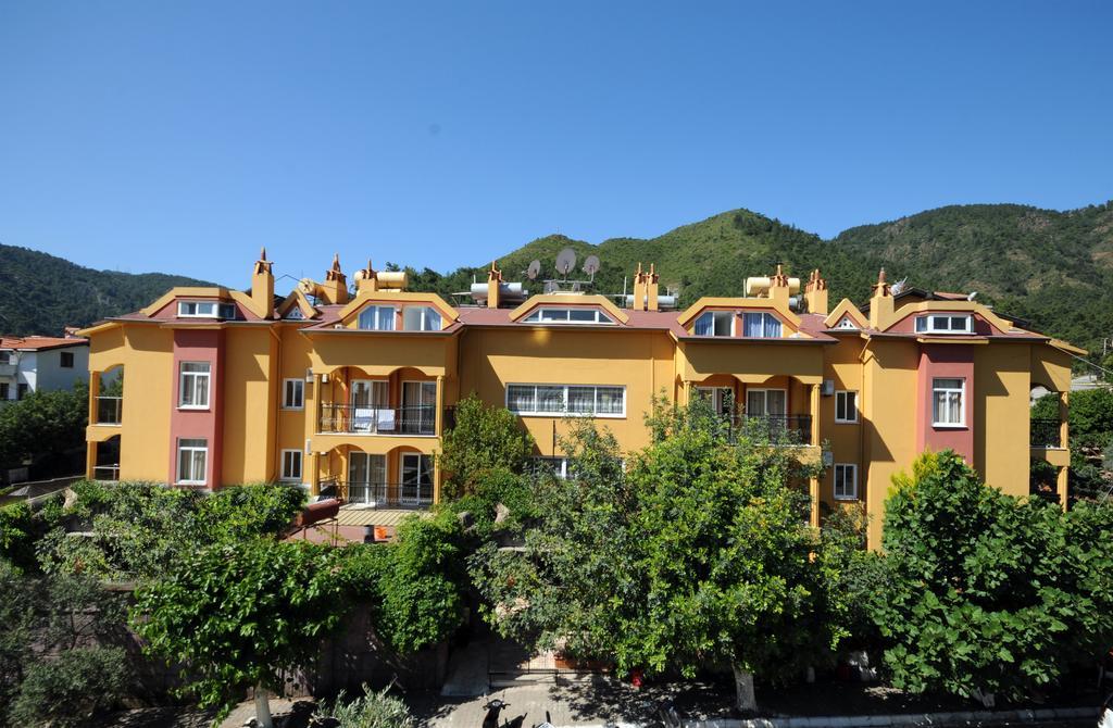 Kleopatra Apartments Icmeler Marmaris Esterno foto