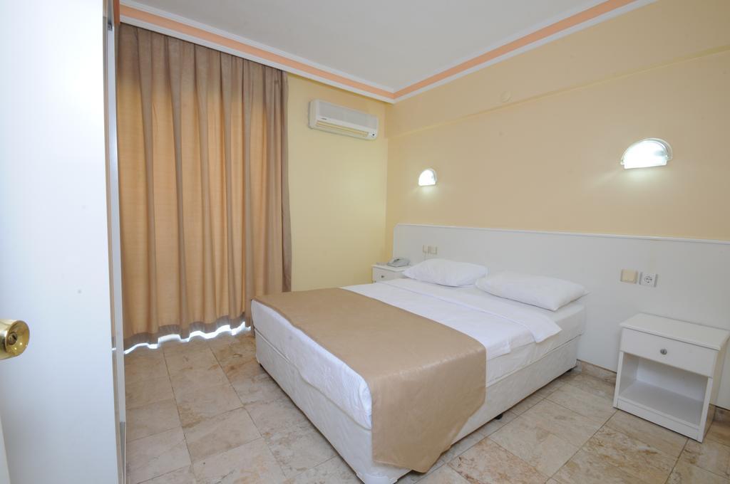 Kleopatra Apartments Icmeler Marmaris Esterno foto