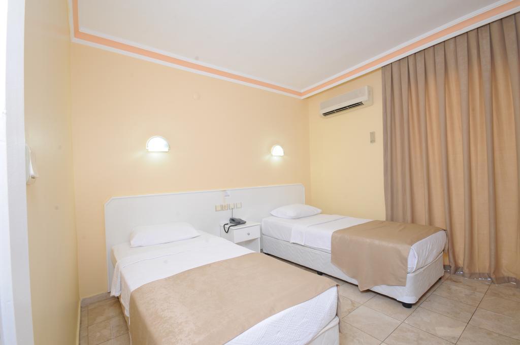Kleopatra Apartments Icmeler Marmaris Esterno foto